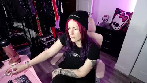 Genny Rock   and  online show from 26, 10, 2025