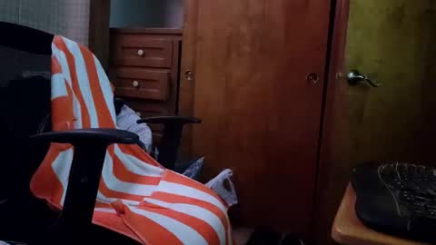 Snapshot of genodeano chatting on 30, 10, 2025 Geno online show from 30, 10, 2025