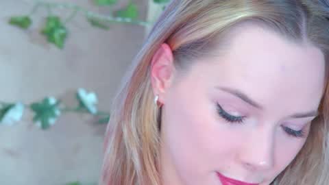 Snapshot of gentlerossi chatting on 8, 4, 2026 GentleRossi online show from 8, 4, 2026