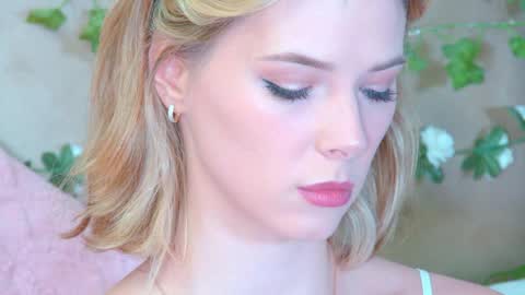 Snapshot of gentlerossi chatting on 9, 4, 2026 GentleRossi online show from 9, 4, 2026