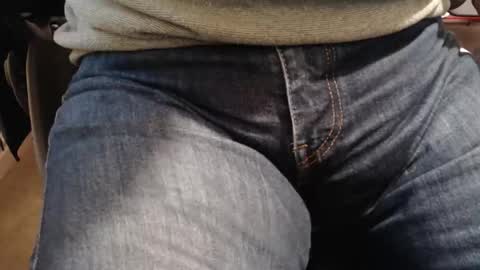 Snapshot of genus5678 chatting on 4, 12, 2025 genus5678 online show from 4, 12, 2025