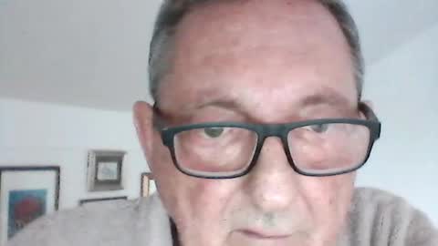 Snapshot of georg1412 chatting on 12, 6, 2026 georg1412 online show from 12, 6, 2026