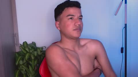 Snapshot of george_cams1 chatting on 30, 12, 2024 Jorge online show from 30, 12, 2024