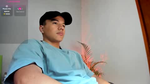 Snapshot of george_cams1 chatting on 11, 1, 2026 Jorge online show from 11, 1, 2026