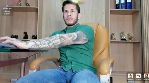 Snapshot of george_diesell_ chatting on 10, 6, 2026 George online show from 10, 6, 2026