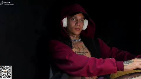 independent model online show from 9, 2, 2025