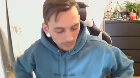 georgek0011 online show from 22, 2, 2026