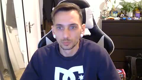 georgek0011 online show from 18, 3, 2026