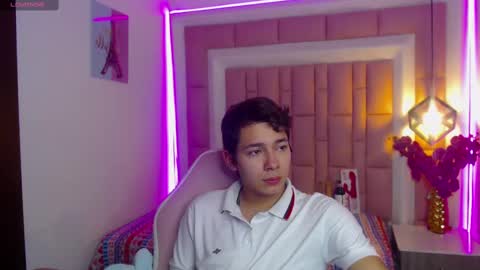 Snapshot of georgesmith_1 chatting on 10, 12, 2024 GEORGE online show from 10, 12, 2024