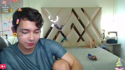 Snapshot of georgesmith_1 chatting on 19, 12, 2024 GEORGE online show from 19, 12, 2024