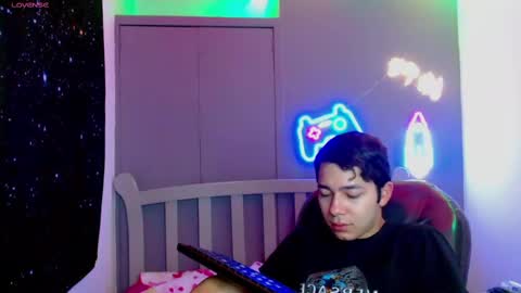 Snapshot of georgesmith_1 chatting on 27, 12, 2024 GEORGE online show from 27, 12, 2024