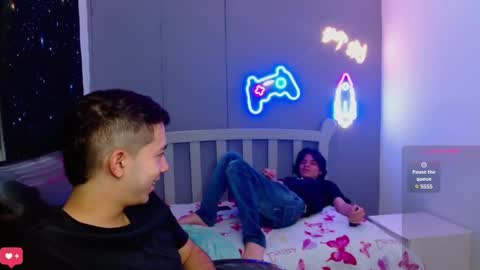 Snapshot of georgesmith_1 chatting on 30, 12, 2024 GEORGE online show from 30, 12, 2024