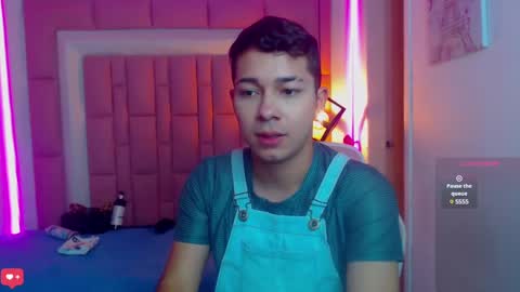 Snapshot of georgesmith_1 chatting on 6, 1, 2025 GEORGE online show from 6, 1, 2025