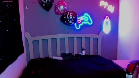 Snapshot of georgesmith_1 chatting on 7, 1, 2025 GEORGE online show from 7, 1, 2025