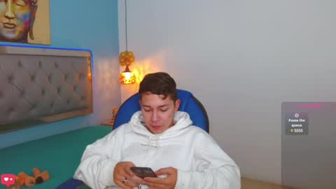 Snapshot of georgesmith_1 chatting on 9, 1, 2025 GEORGE online show from 9, 1, 2025