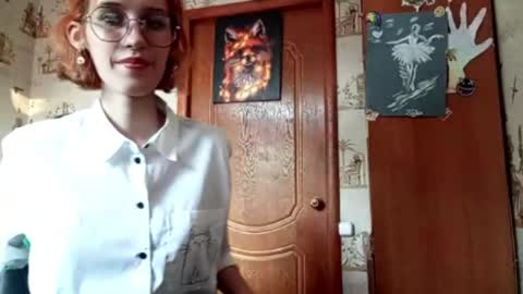 Snapshot of georgianahaeussler chatting on 7, 6, 2026 Ellie online show from 7, 6, 2026
