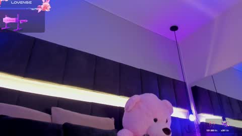 Kendal  online show from 6, 2, 2025