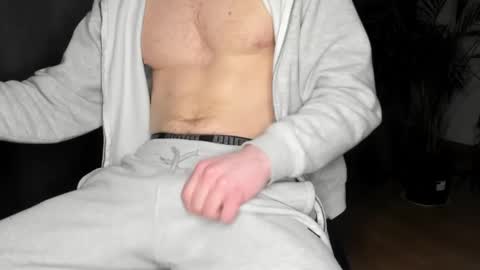 Snapshot of germanmike1997 chatting on 23, 12, 2024 germanmike1997 online show from 23, 12, 2024