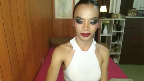 Snapshot of gerogoussidney chatting on 28, 11, 2025 Sidneymorens online show from 28, 11, 2025