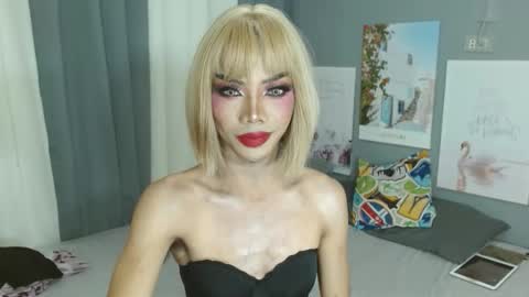 Snapshot of gerogoussidney chatting on 6, 4, 2026 Sidneymorens online show from 6, 4, 2026