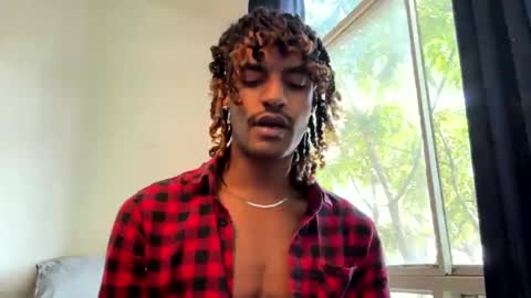 Snapshot of gerson229 chatting on 25, 10, 2025 gerson229 online show from 25, 10, 2025