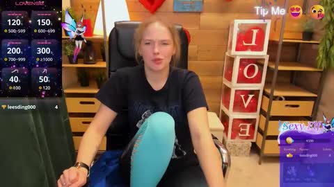 Sweety online show from 2, 3, 2025