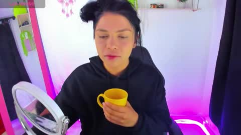 giaaaa   online show from 21, 12, 2025