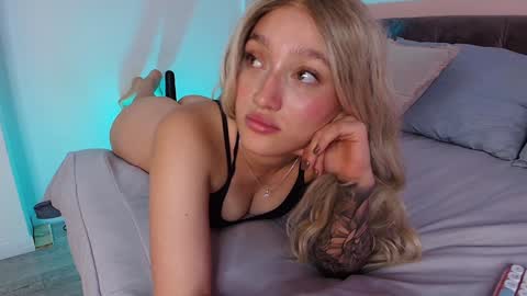 Gia online show from 22, 1, 2025