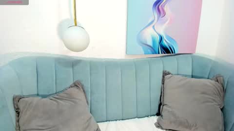 I am gia online show from 6, 11, 2025