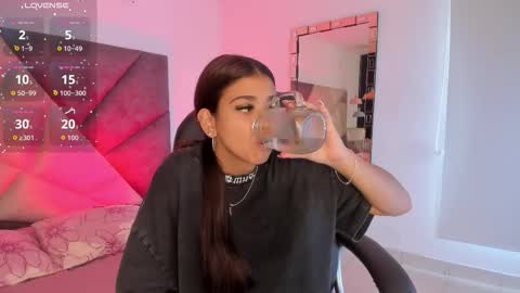 Gia  online show from 18, 12, 2025