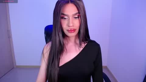Snapshot of giamint chatting on 5, 8, 2026 Gia Mint online show from 5, 8, 2026