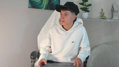 Snapshot of gian_rossii chatting on 3, 6, 2026 GIAN online show from 3, 6, 2026