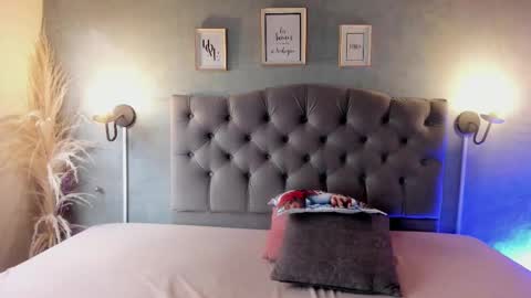 giannaslimjb online show from 2, 12, 2025