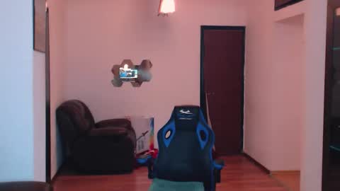 Snapshot of gianni_lion chatting on 20, 12, 2025 Gianni online show from 20, 12, 2025