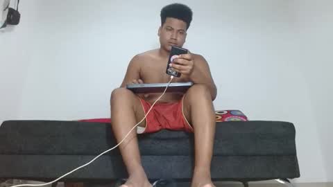Snapshot of giant_feet chatting on 4, 6, 2026 BOSS online show from 4, 6, 2026