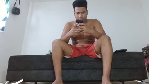 Snapshot of giant_feet chatting on 4, 6, 2026 BOSS online show from 4, 6, 2026