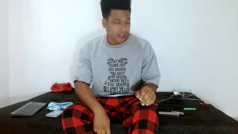 Snapshot of giant_feet chatting on 7, 6, 2026 BOSS online show from 7, 6, 2026