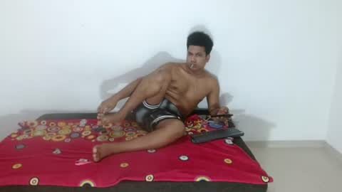 Snapshot of giant_feet chatting on 26, 6, 2026 BOSS online show from 26, 6, 2026