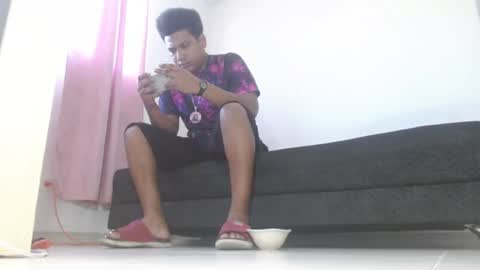 Snapshot of giant_feet chatting on 27, 6, 2026 BOSS online show from 27, 6, 2026