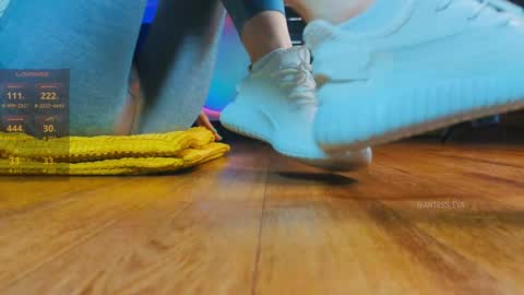 Snapshot of giantess_eva chatting on 31, 1, 2025 Eva online show from 31, 1, 2025