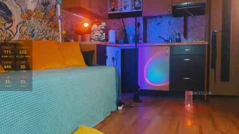 Snapshot of giantess_eva chatting on 23, 2, 2025 Eva online show from 23, 2, 2025