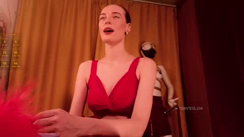 Snapshot of giantess_eva chatting on 5, 10, 2025 Eva online show from 5, 10, 2025