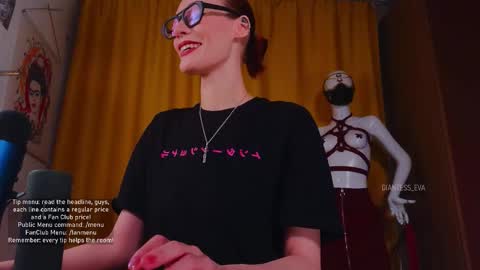 Snapshot of giantess_eva chatting on 21, 11, 2025 Eva online show from 21, 11, 2025