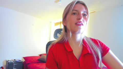 GiaRoussel online show from 31, 3, 2026