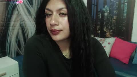 Snapshot of gigi_gilt_ chatting on 28, 7, 2026 Gigi 3 online show from 28, 7, 2026