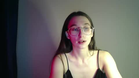 Snapshot of gigi_nix chatting on 18, 12, 2024 Gigi online show from 18, 12, 2024