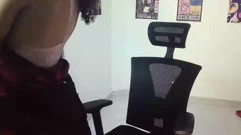 GIGI STCOTT online show from 5, 12, 2025