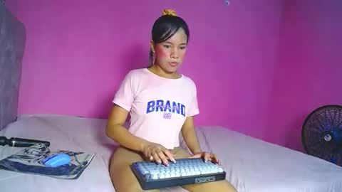Snapshot of gigi_scott_ chatting on 18, 5, 2026 GIGI STCOTT online show from 18, 5, 2026