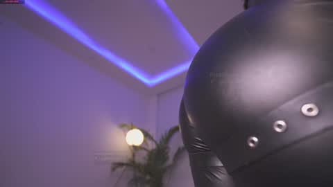 Snapshot of gigi_ulala chatting on 25, 1, 2025 80 off in my OF gigipriv online show from 25, 1, 2025