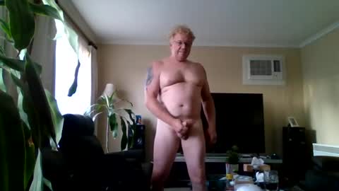 gimmmieoooo online show from 6, 3, 2025